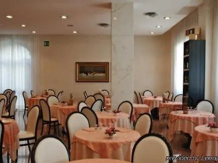 Grand Milano Hotel 4*